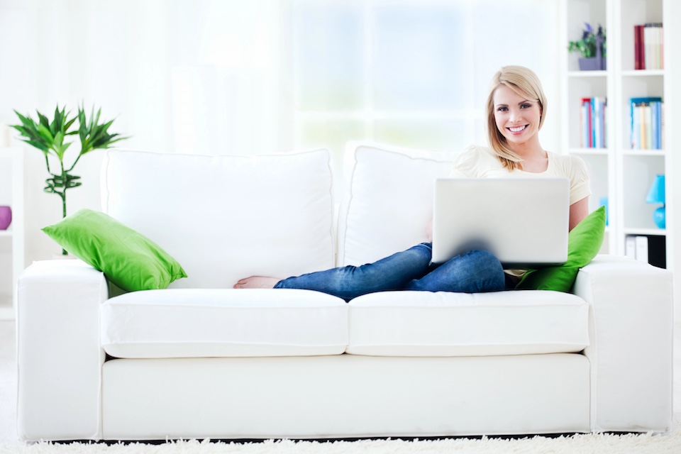 female SEO consultant